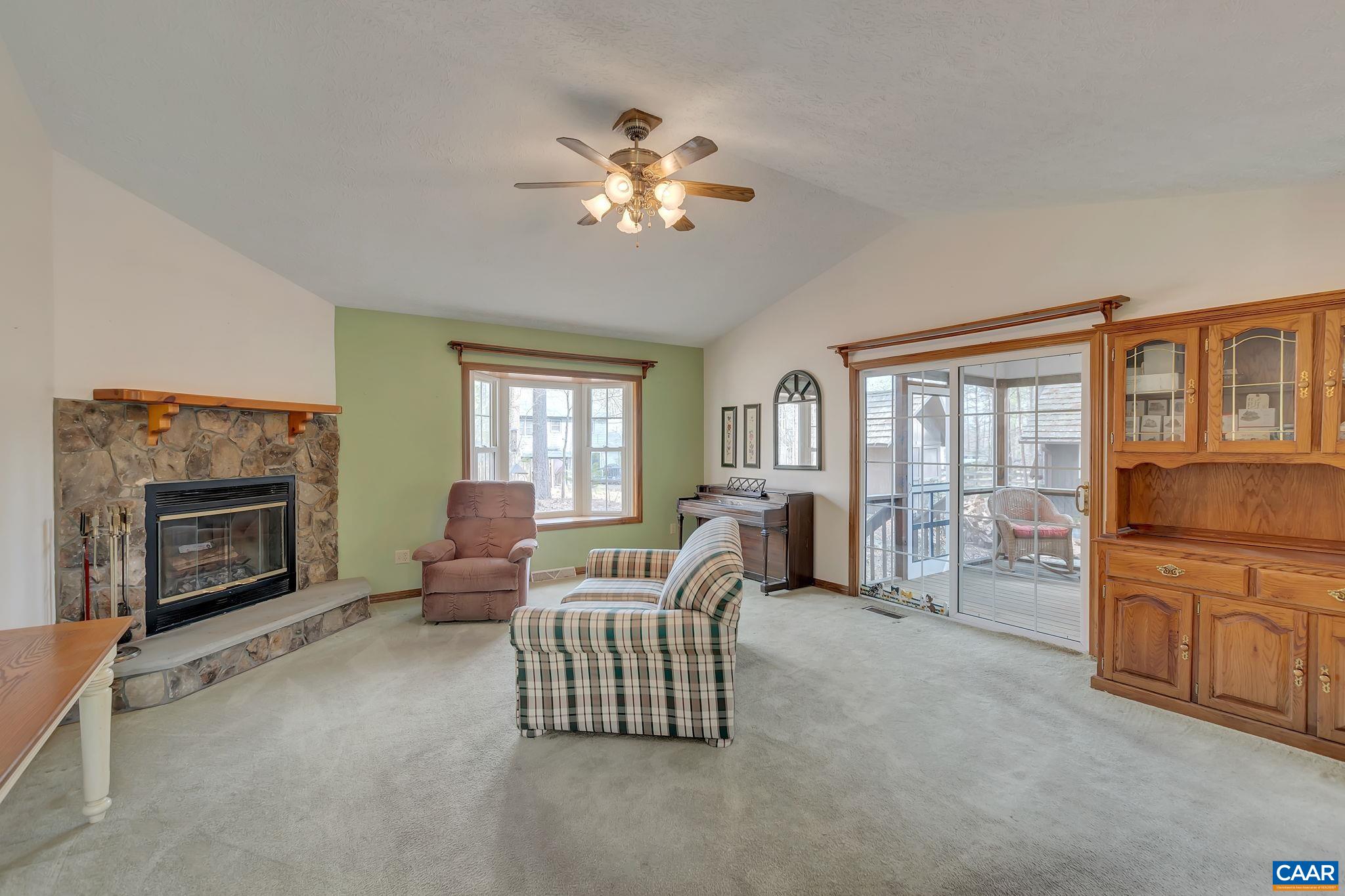 22 TANGLEWOOD RD
