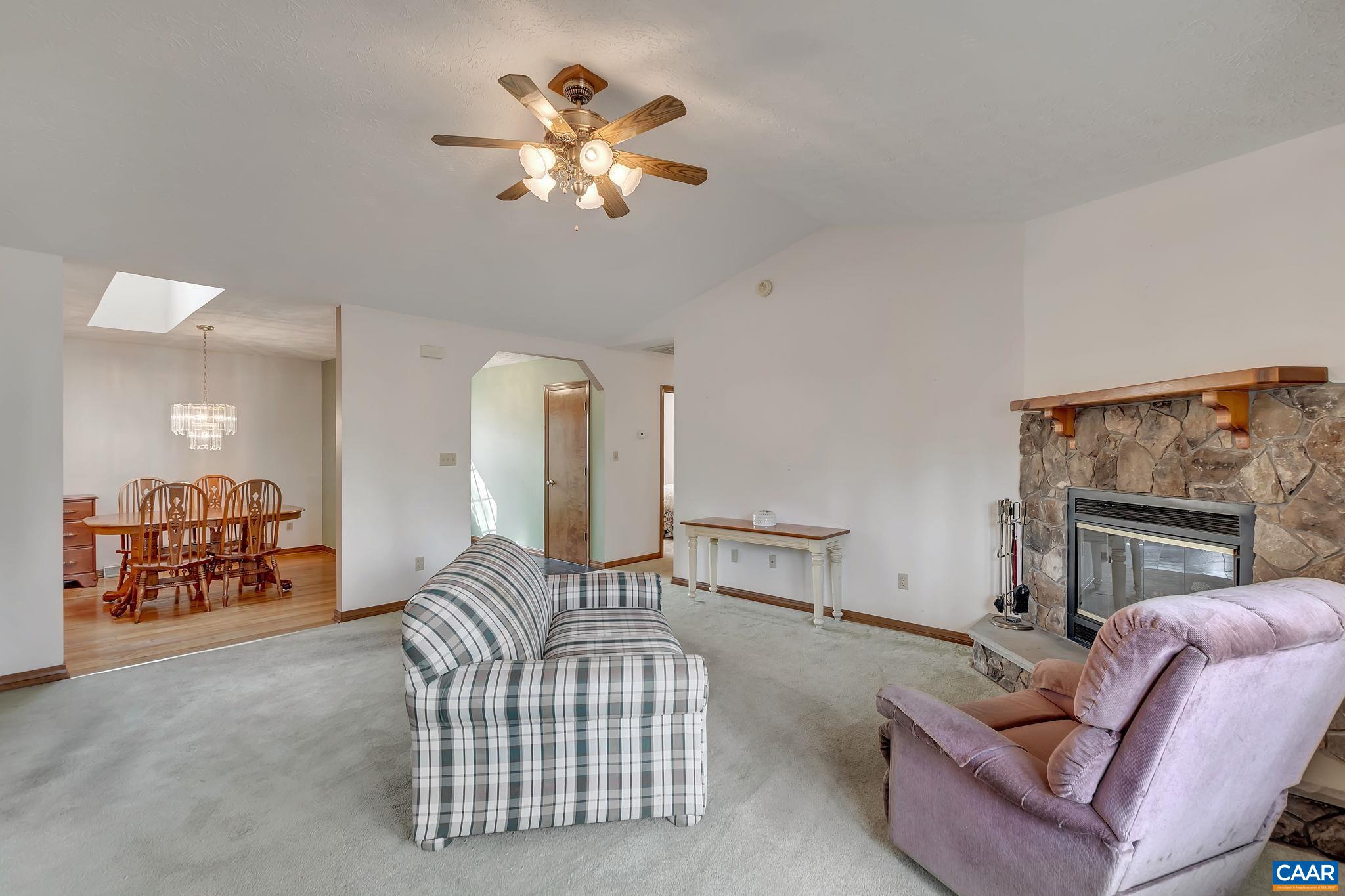 22 TANGLEWOOD RD