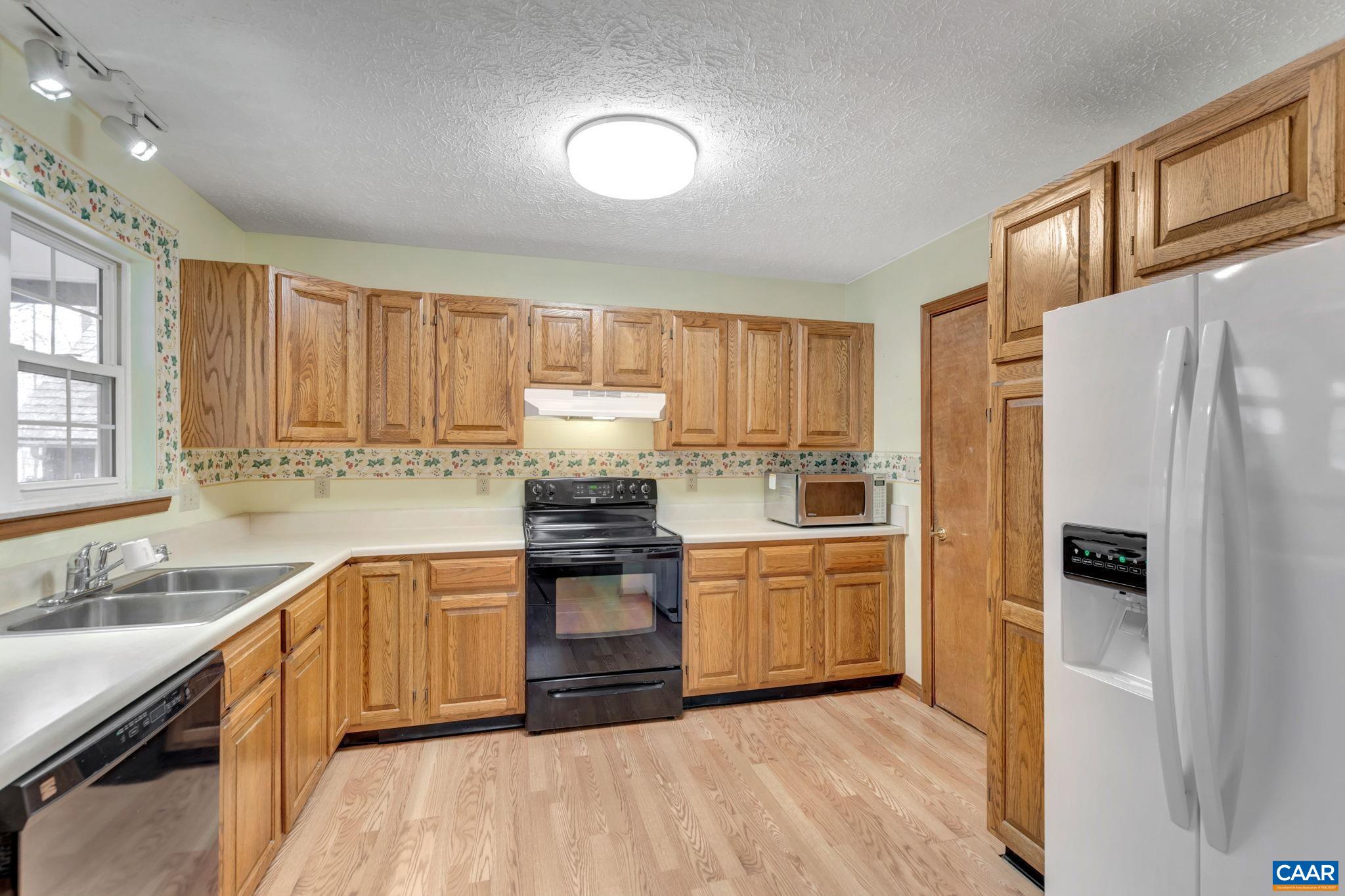 22 TANGLEWOOD RD