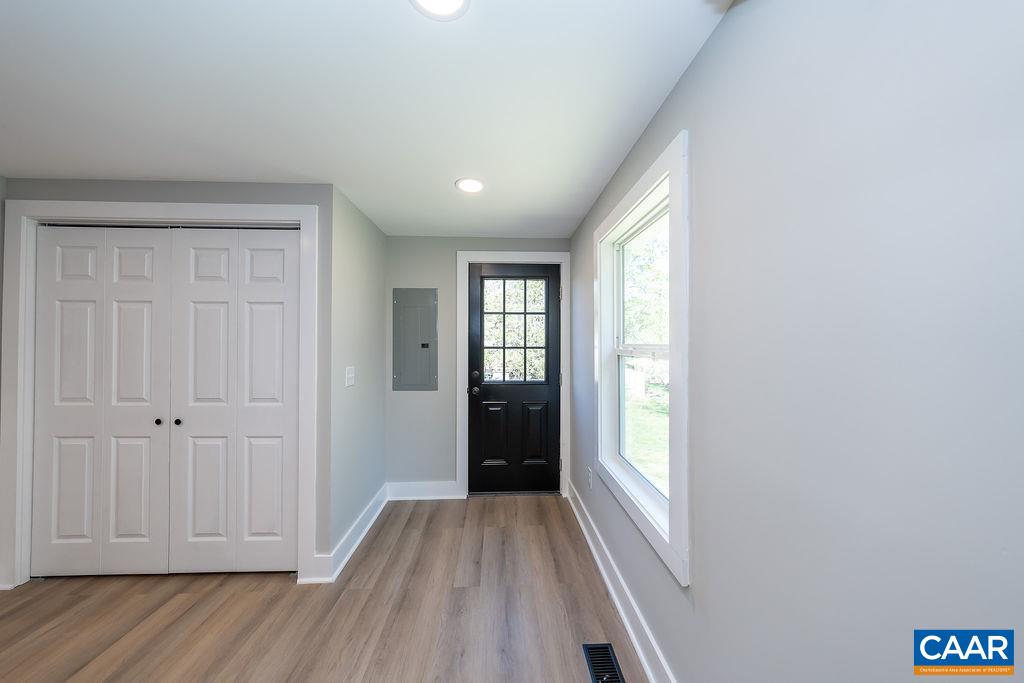 6607 JEFFERSON MILL RD