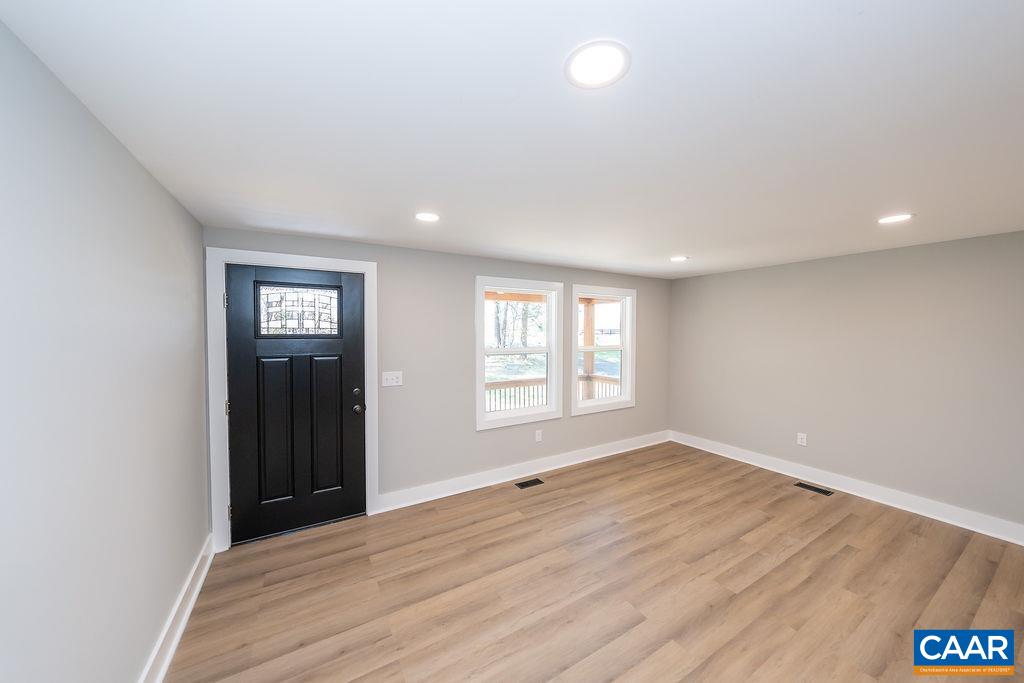 6607 JEFFERSON MILL RD