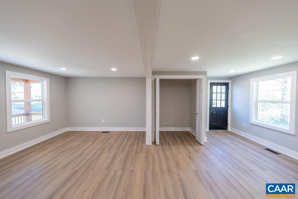 6607 JEFFERSON MILL RD