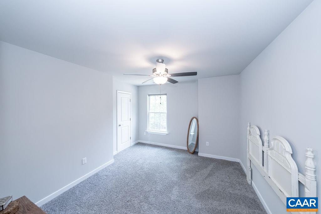12 MOREWOOD PL