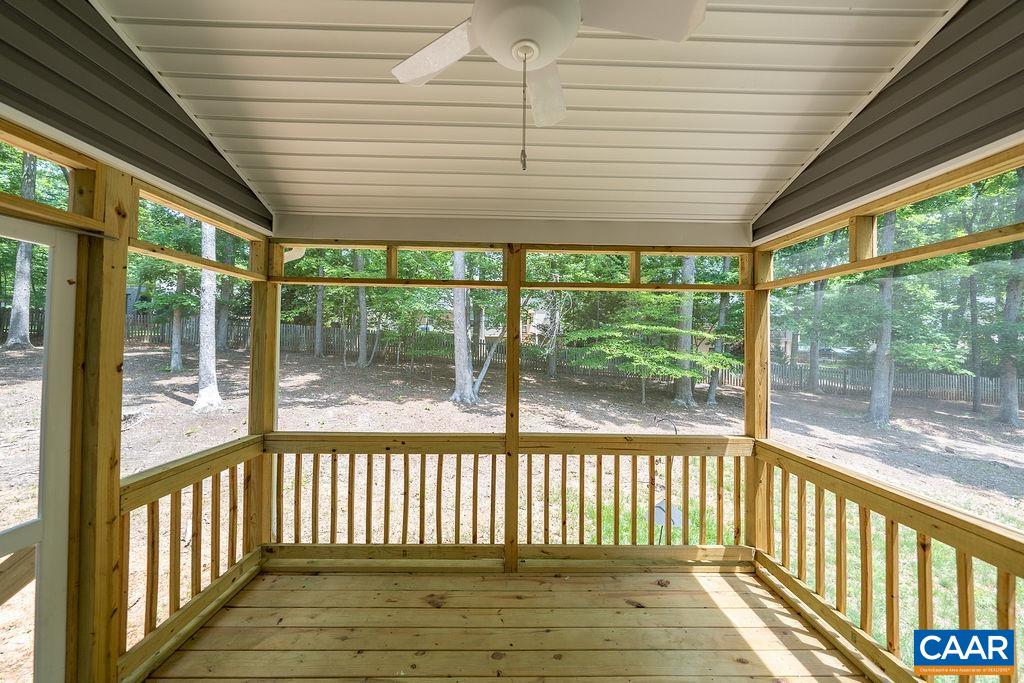 12 MOREWOOD PL