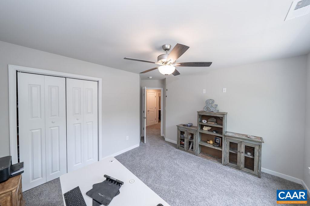 12 MOREWOOD PL