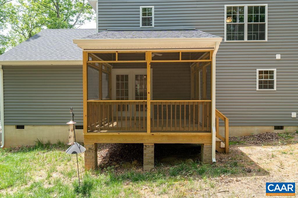 12 MOREWOOD PL