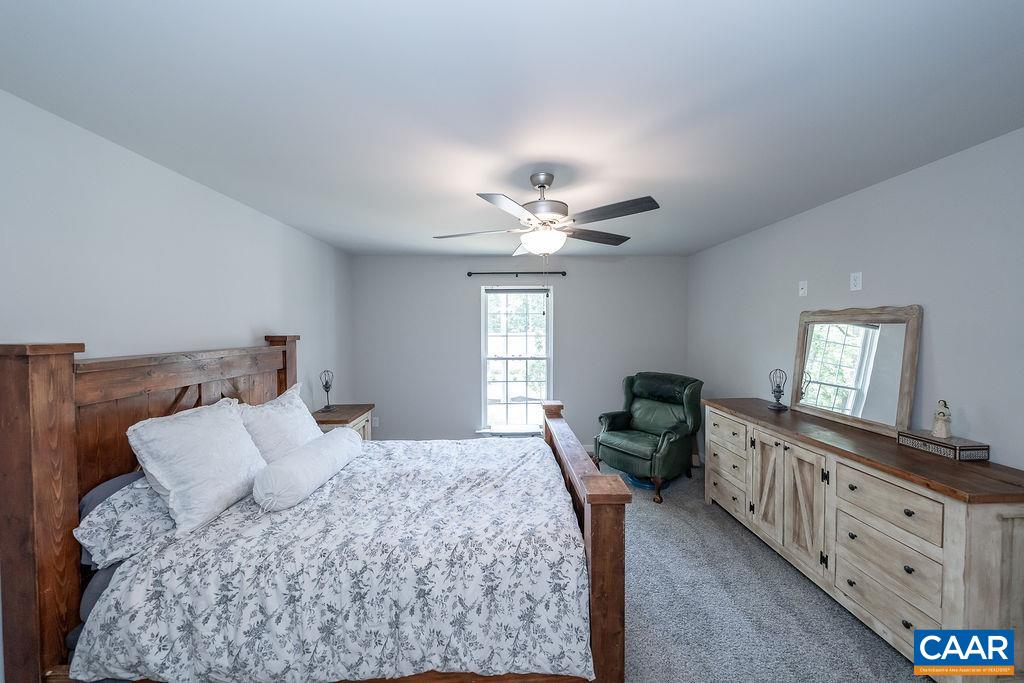 12 MOREWOOD PL