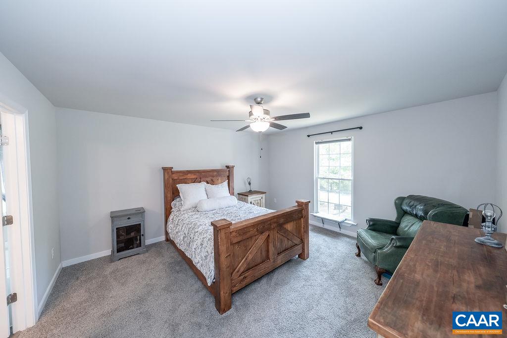 12 MOREWOOD PL