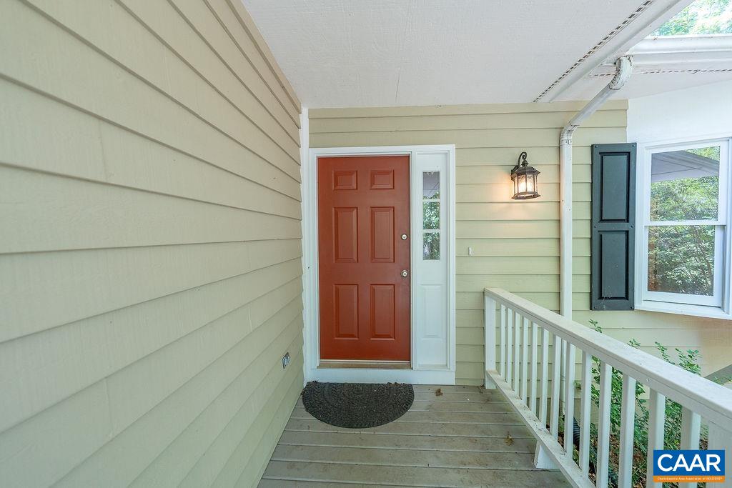 6 PIEDMONT LN
