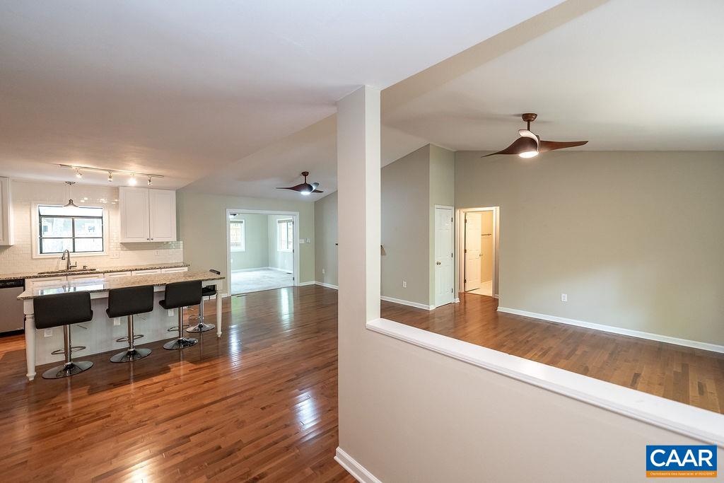 6 PIEDMONT LN