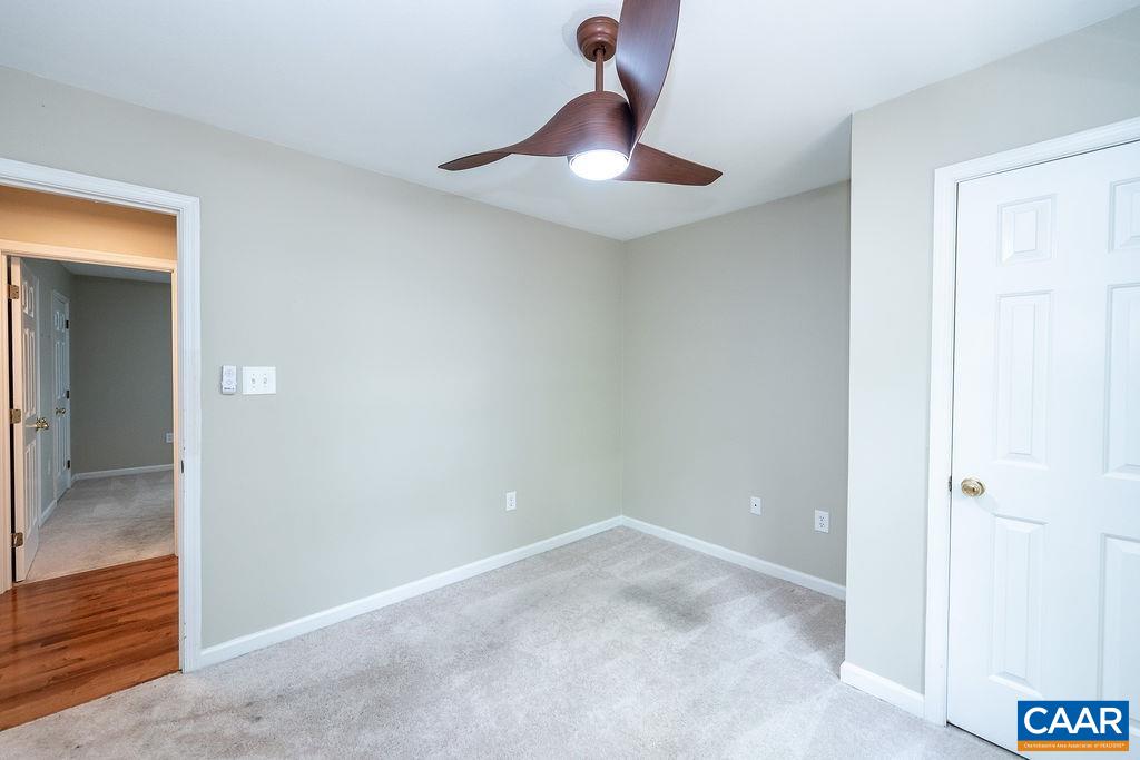 6 PIEDMONT LN