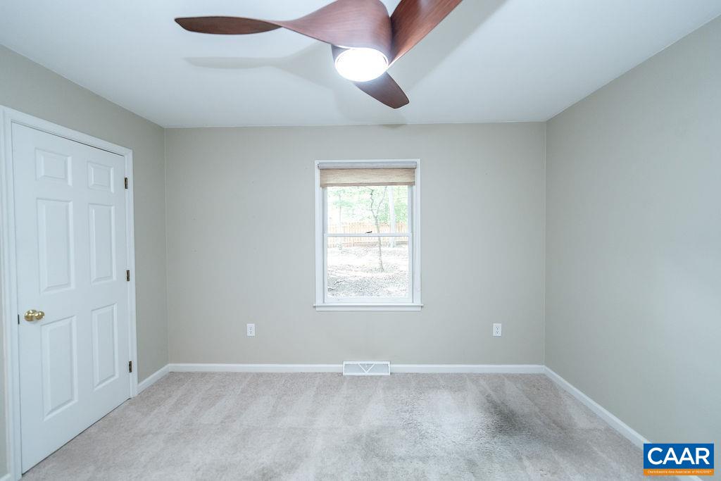 6 PIEDMONT LN