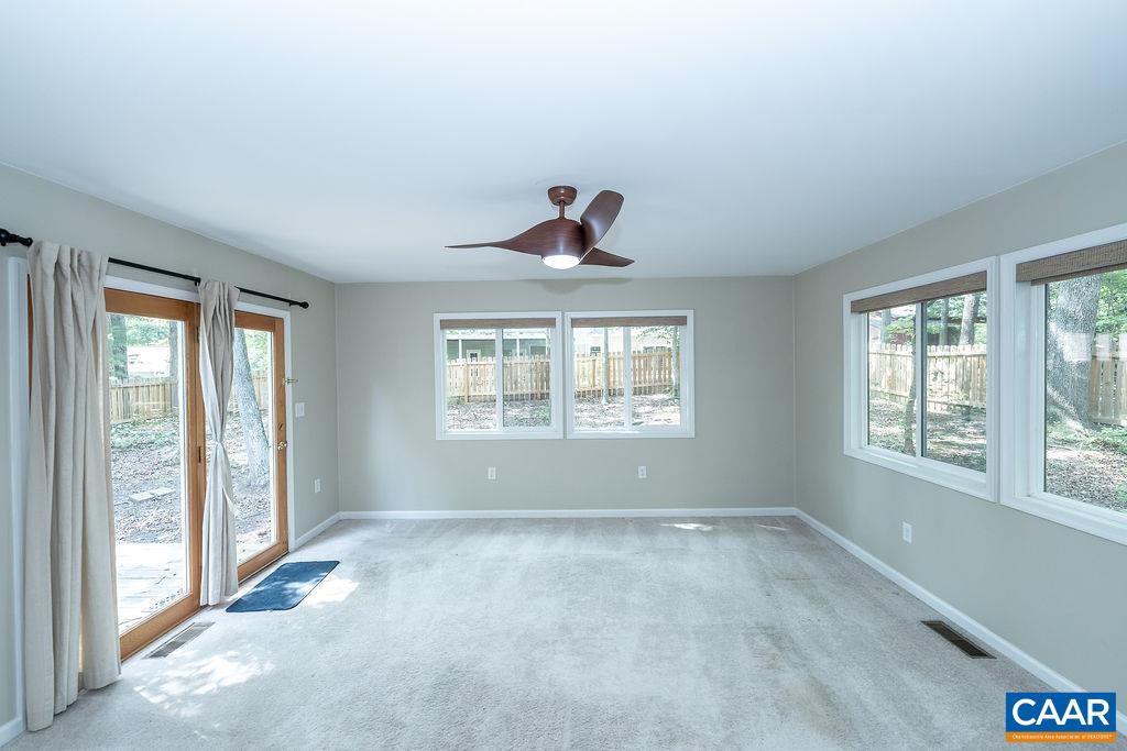 6 PIEDMONT LN