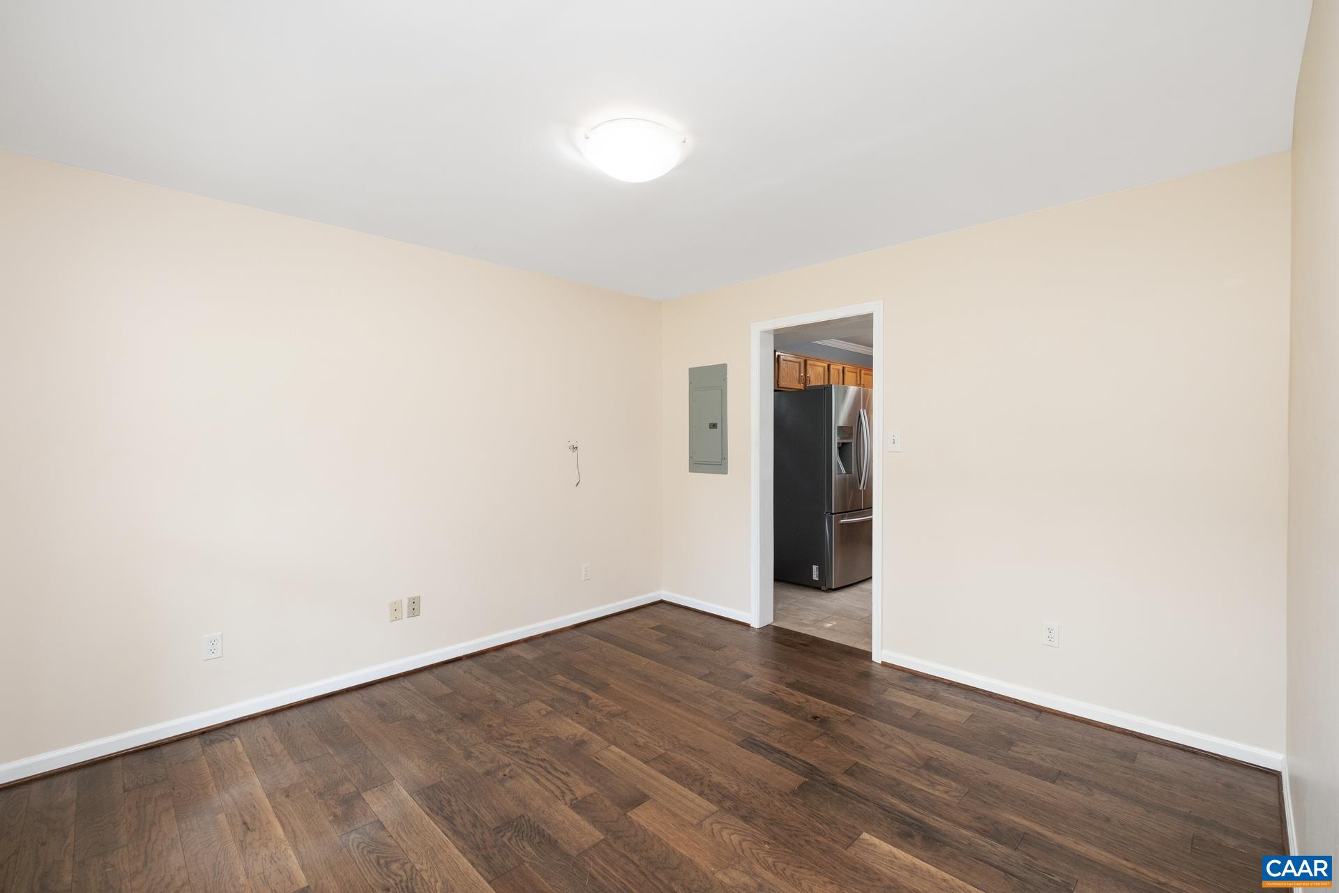 387 SAINT IVY AVE