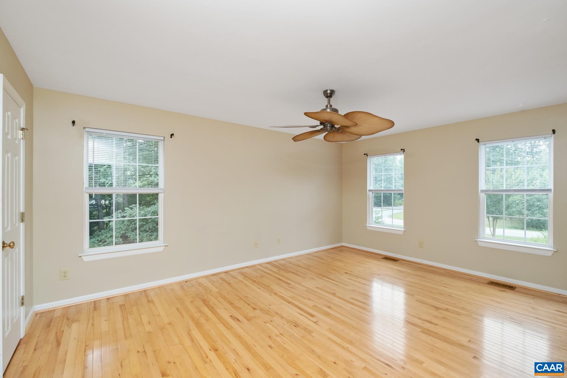 387 SAINT IVY AVE
