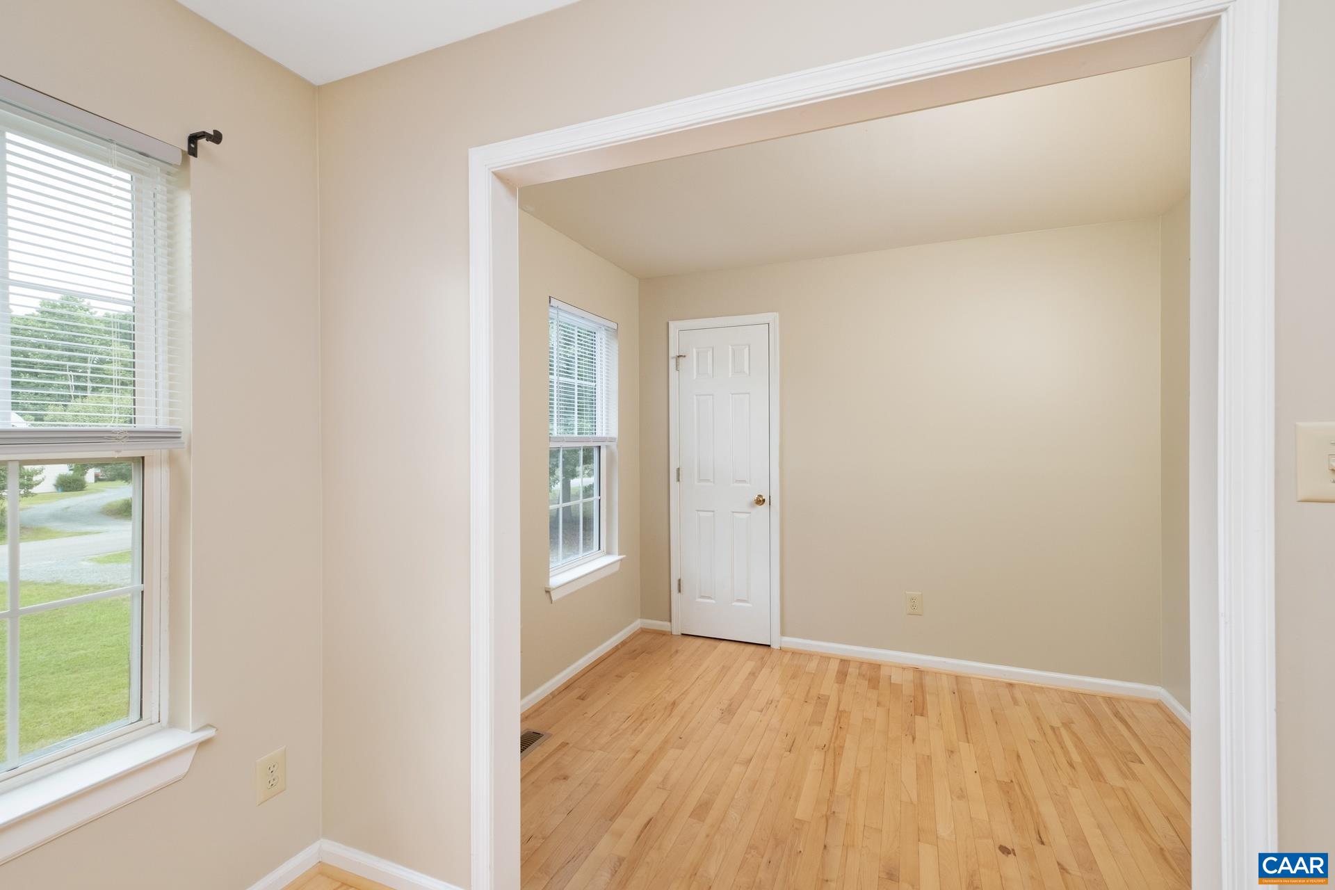 387 SAINT IVY AVE