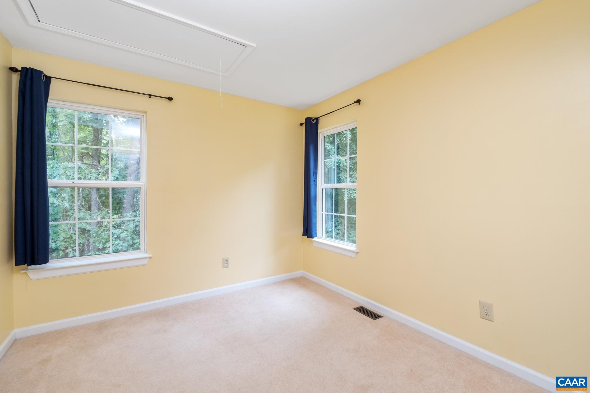 387 SAINT IVY AVE