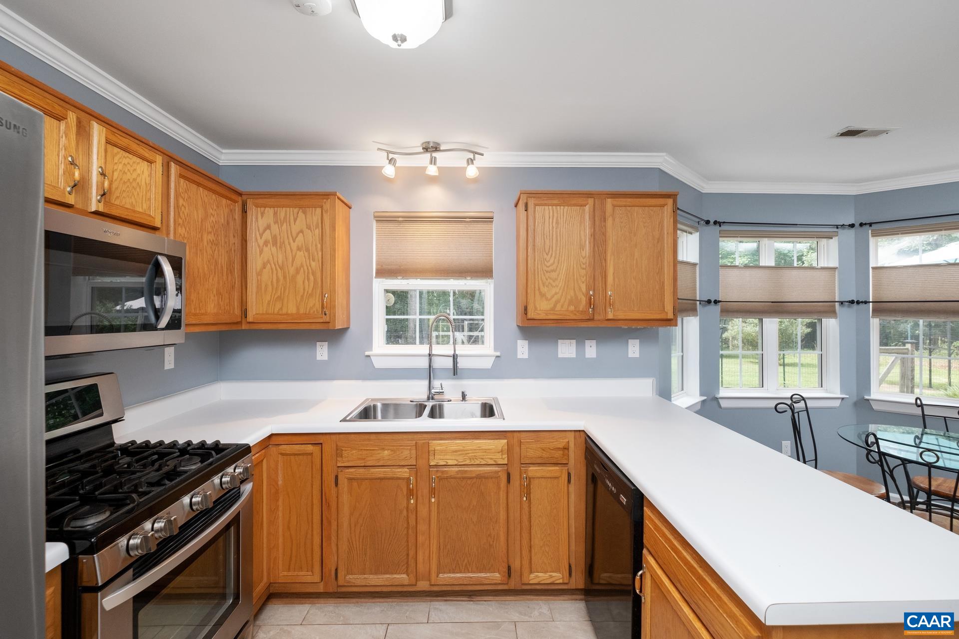 387 SAINT IVY AVE