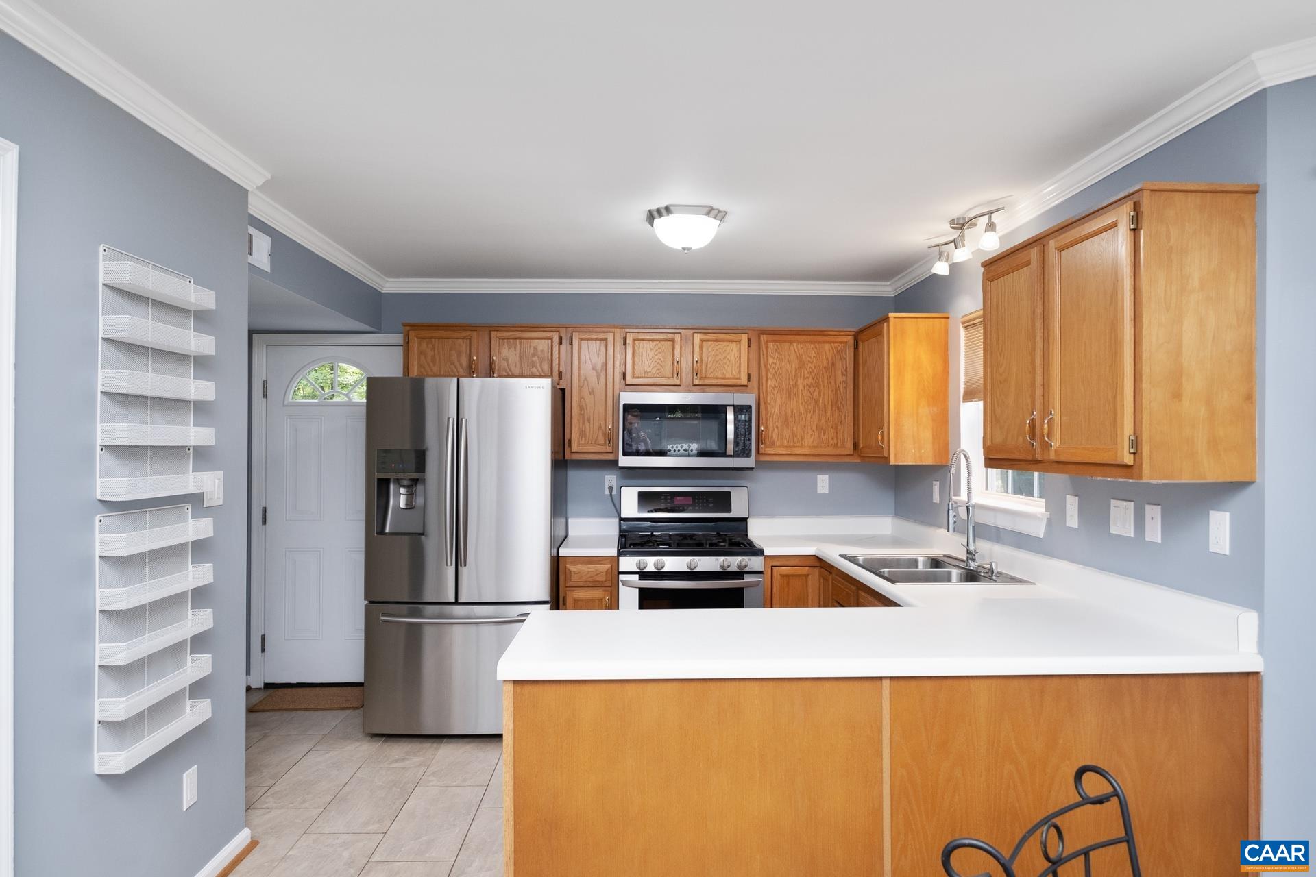 387 SAINT IVY AVE