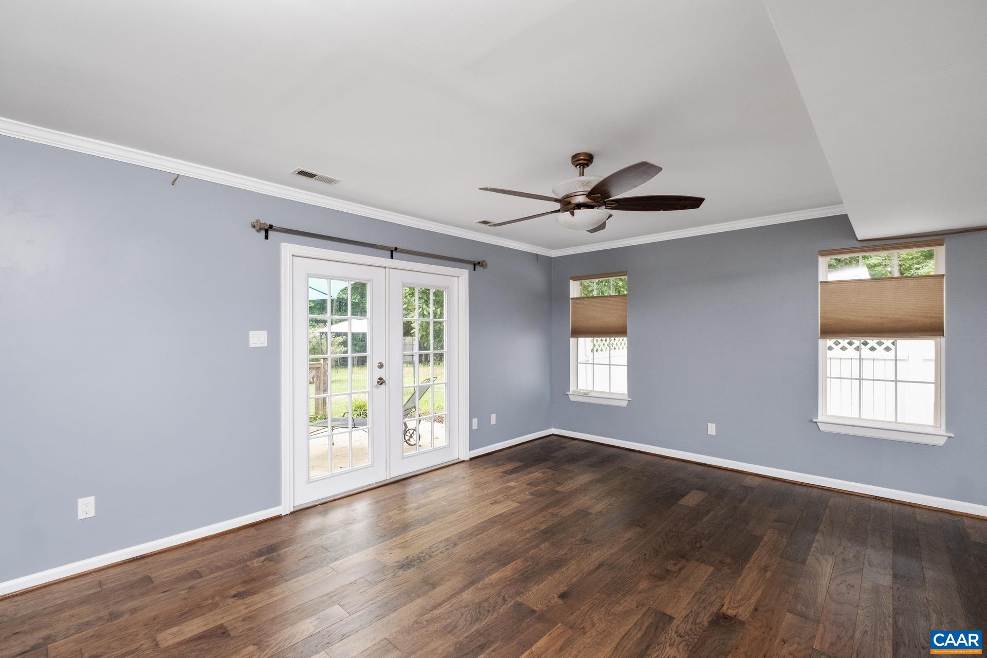 387 SAINT IVY AVE