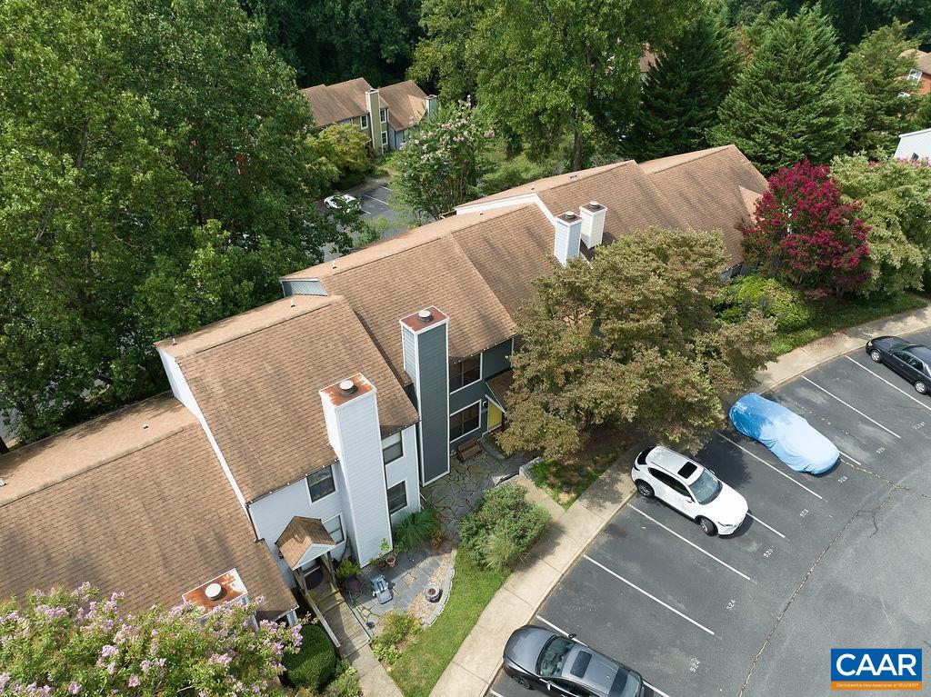 524 WHITCOVER CIR