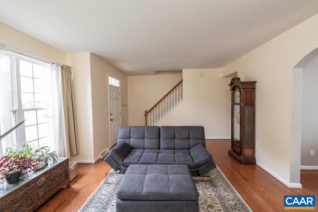 4725 BLUEJAY WAY