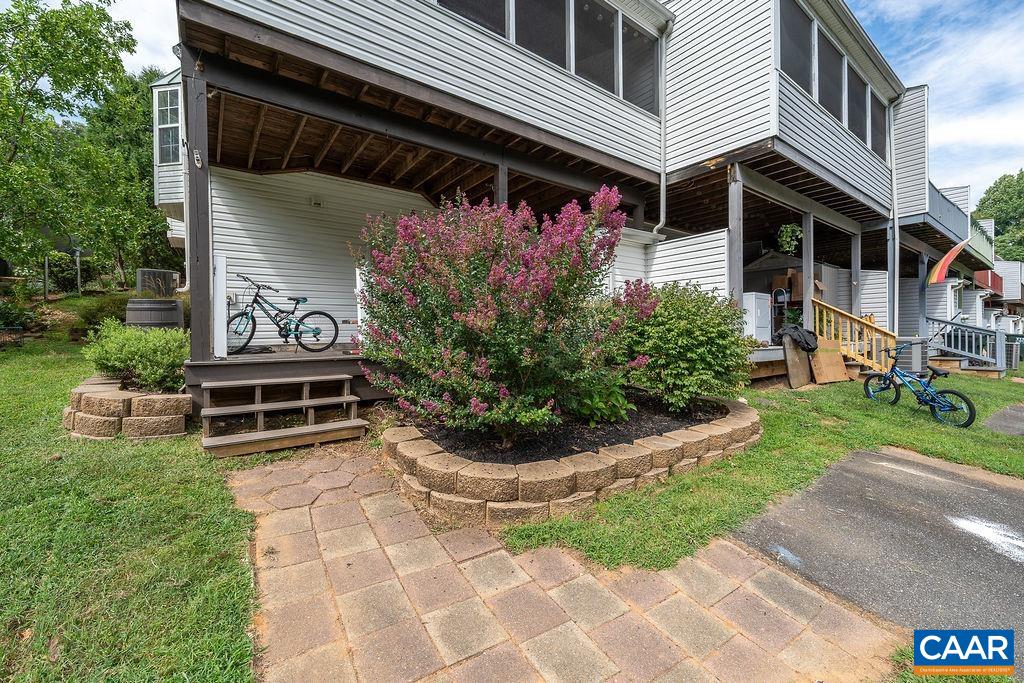 4725 BLUEJAY WAY