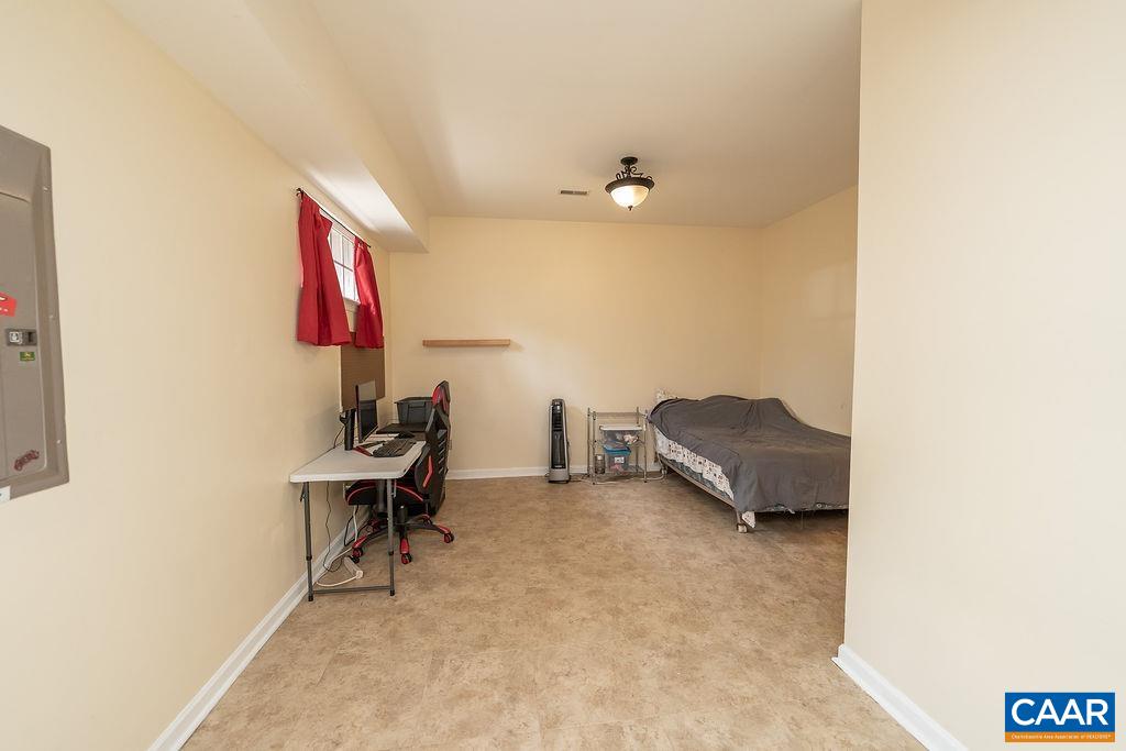 4725 BLUEJAY WAY