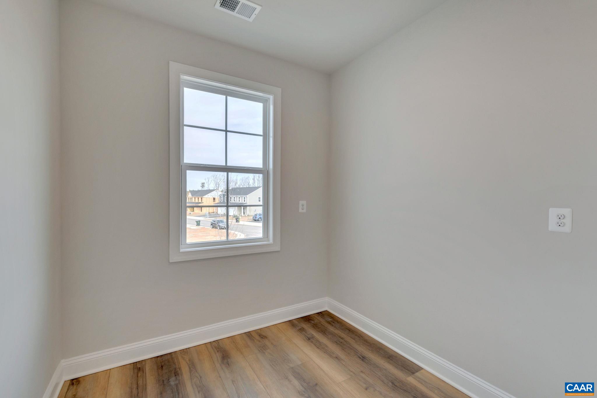 1313 LACONIA LN