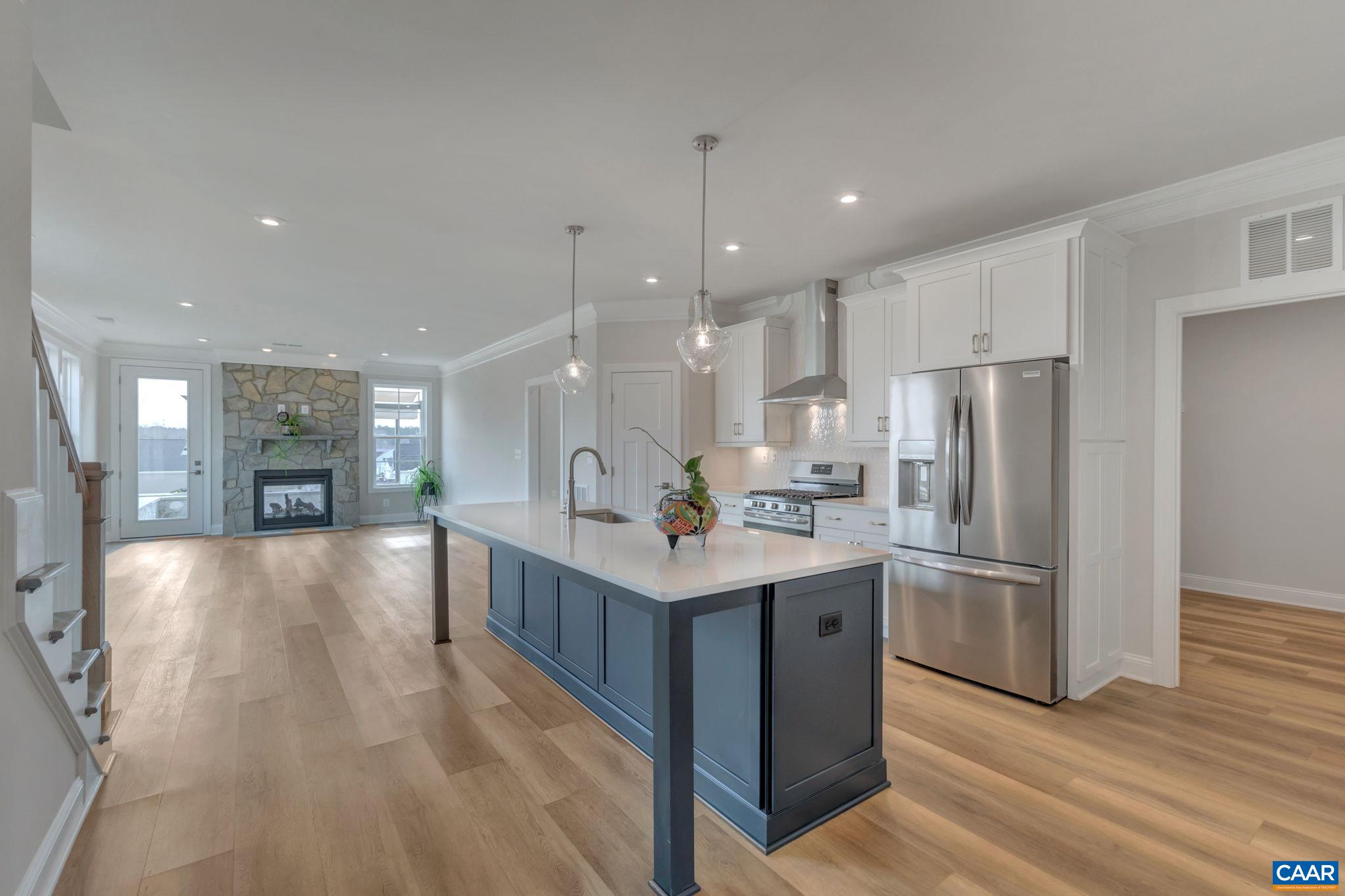 1313 LACONIA LN
