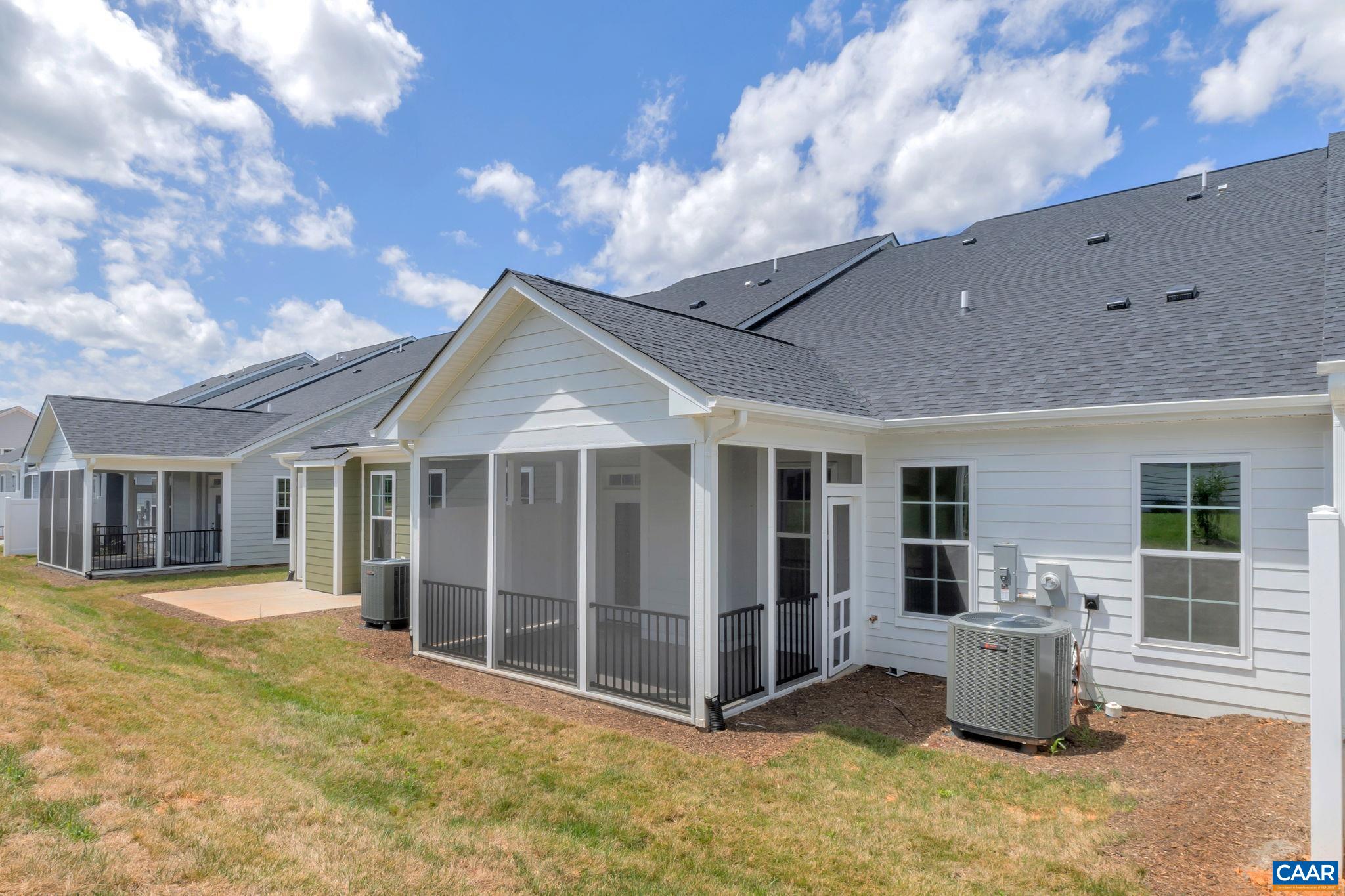 1313 LACONIA LN