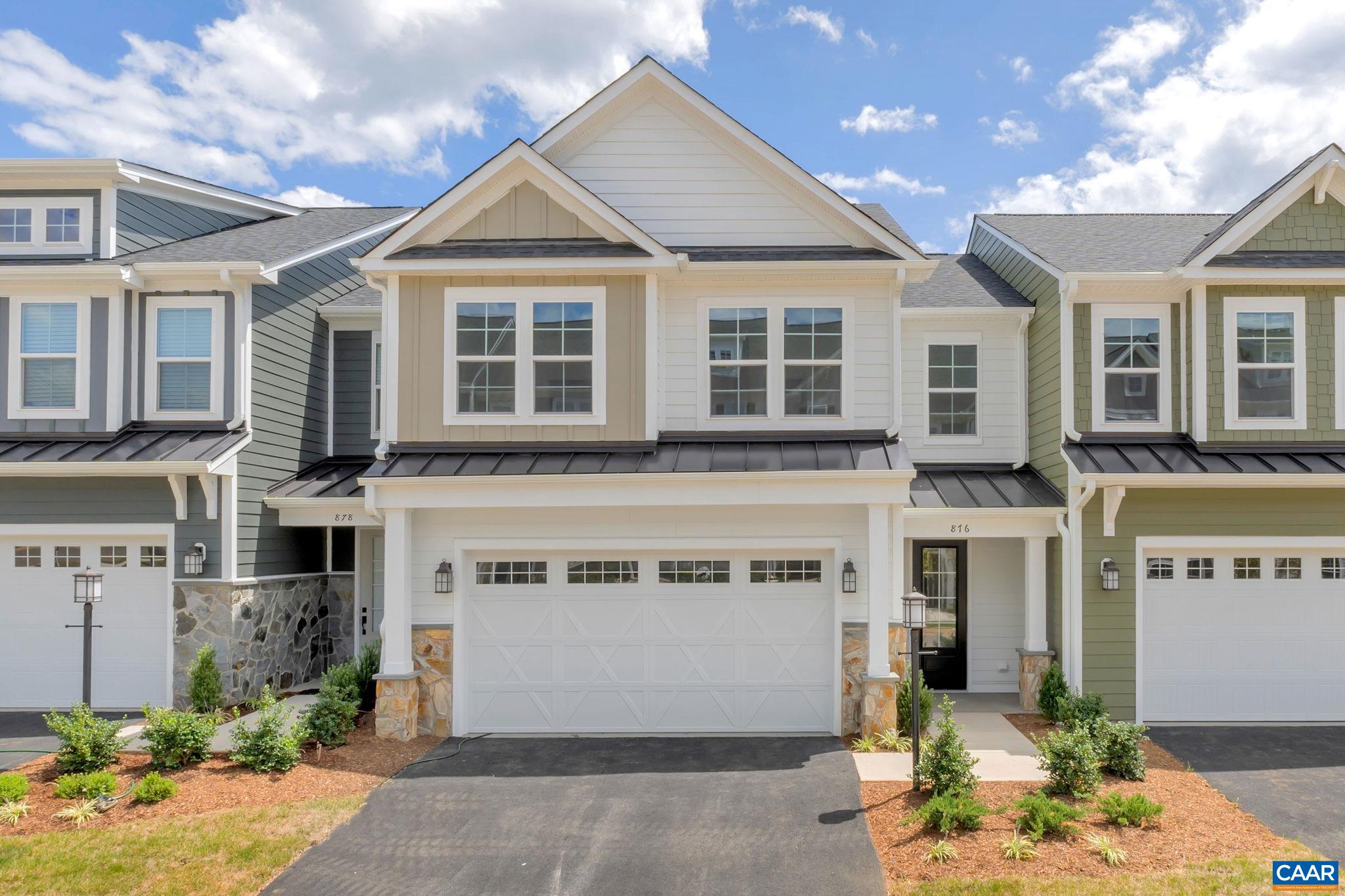 1313 LACONIA LN