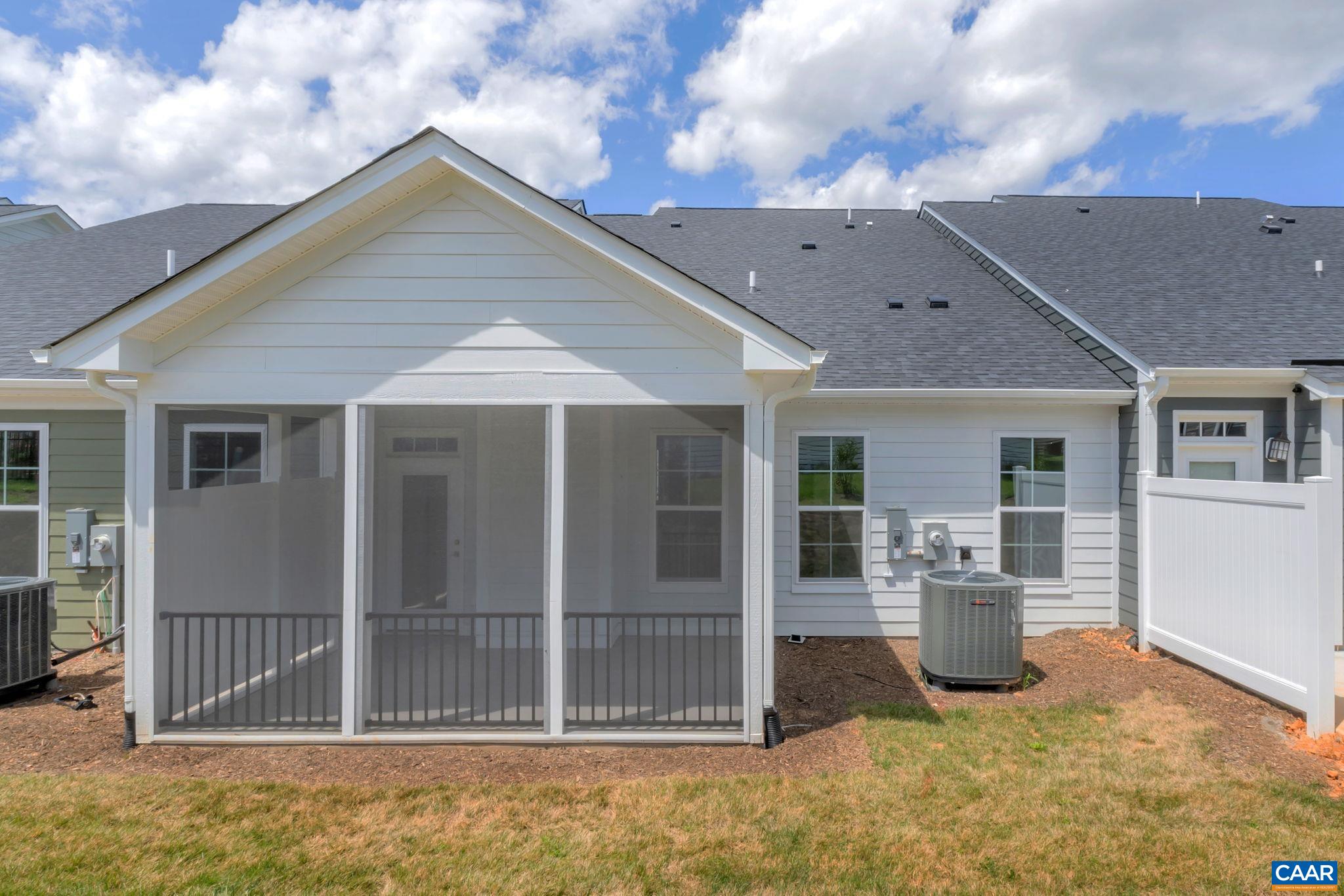1313 LACONIA LN