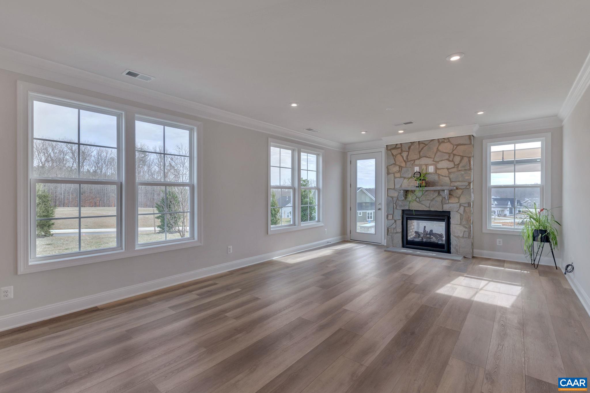 1313 LACONIA LN
