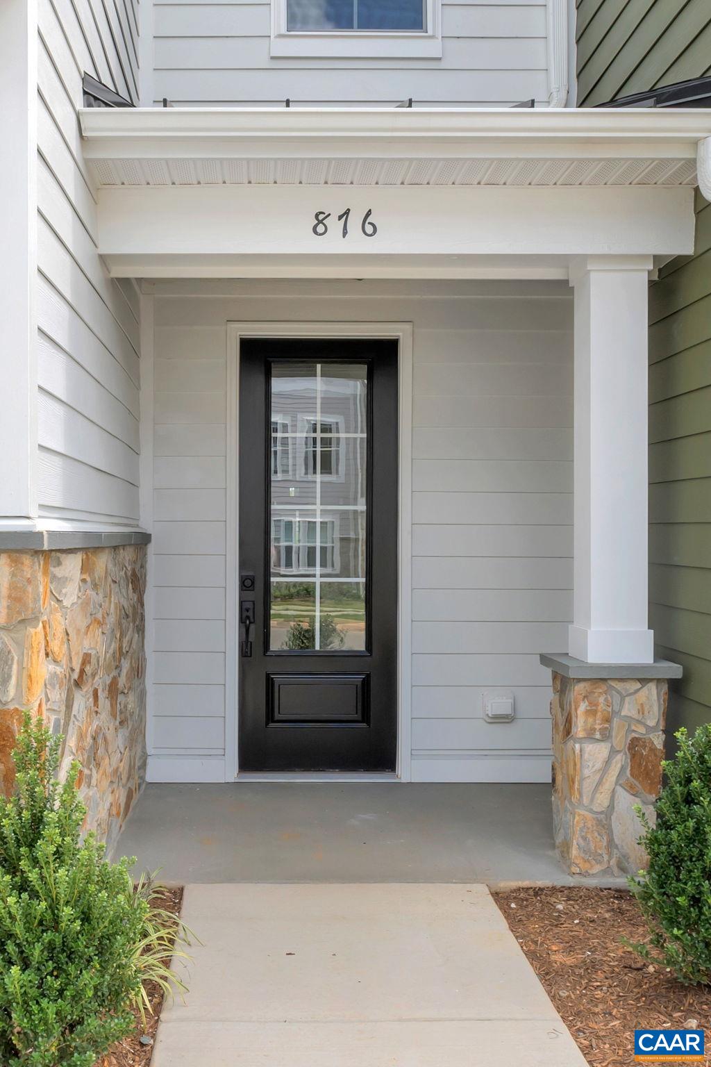 1313 LACONIA LN