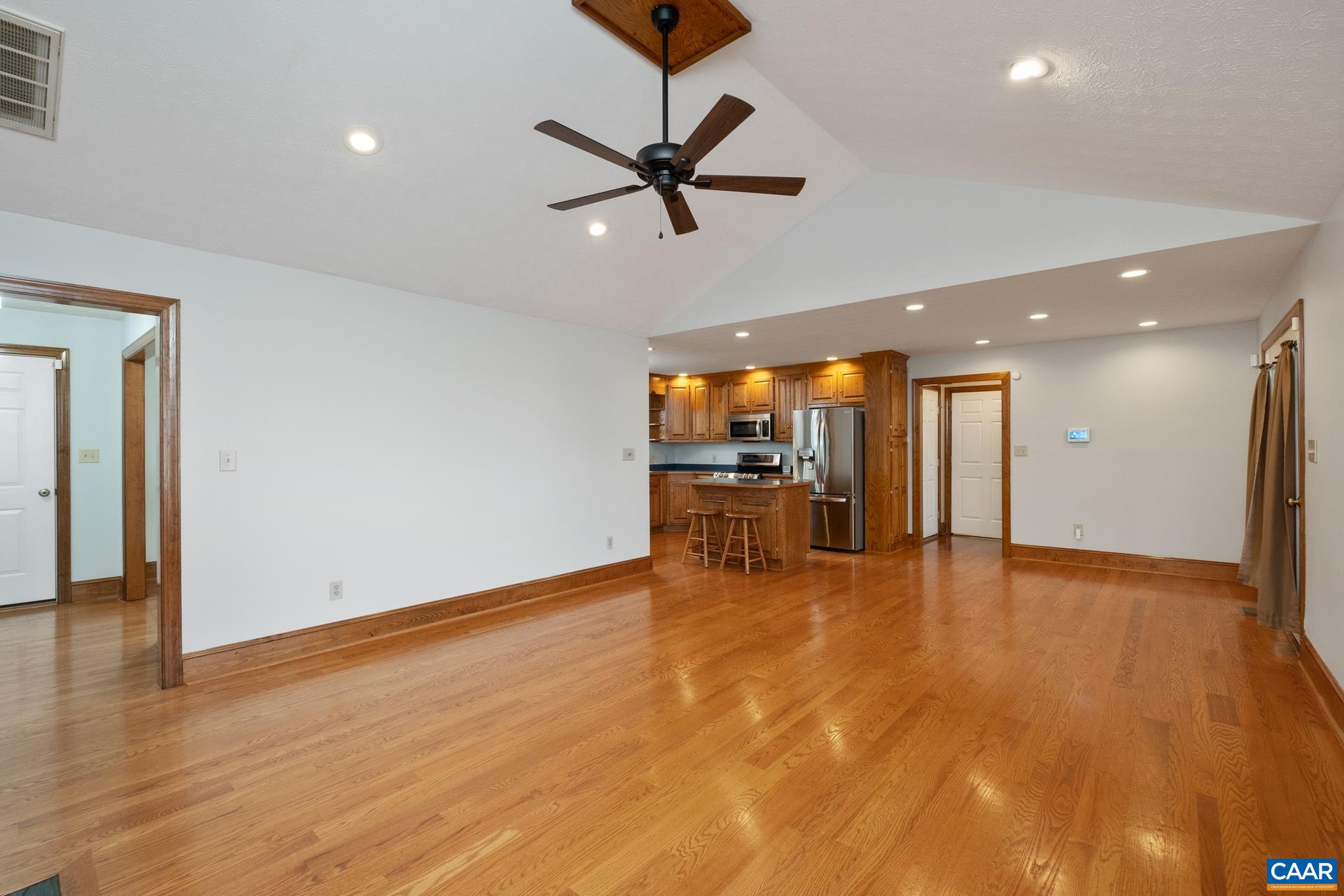50 MALLORY CIR