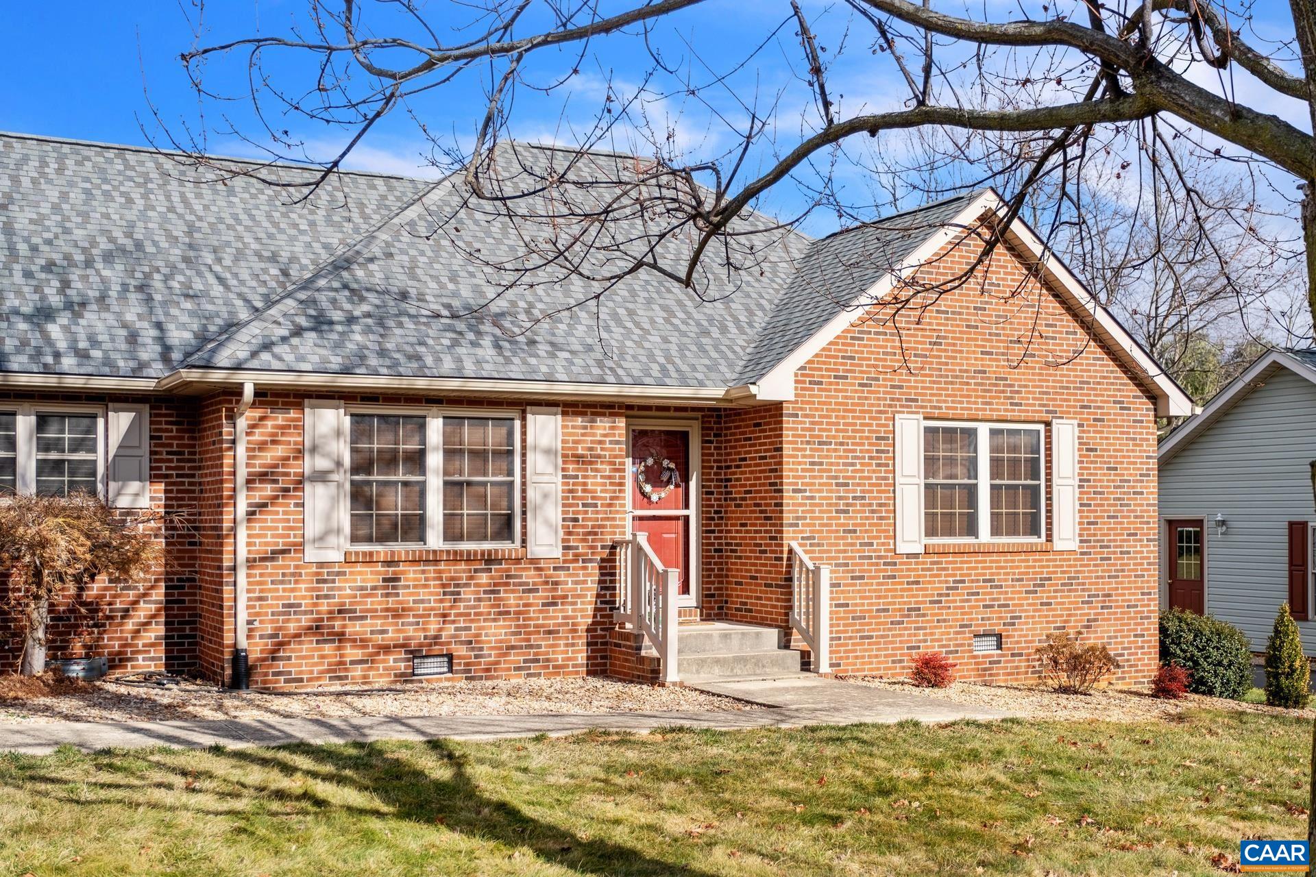 50 MALLORY CIR