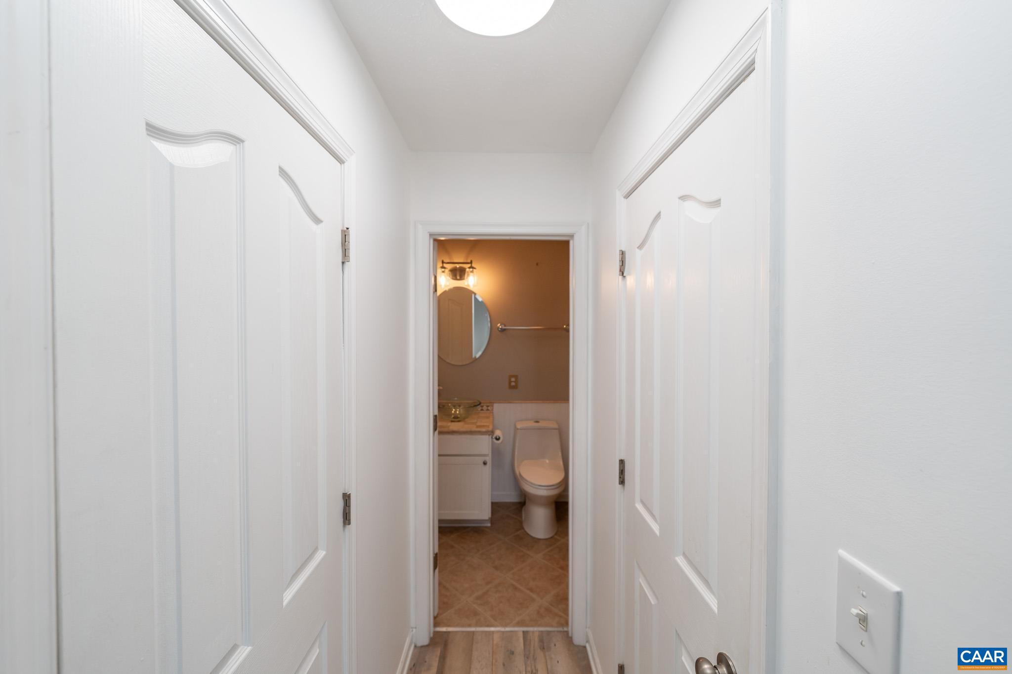 25 GREYSTONE LN