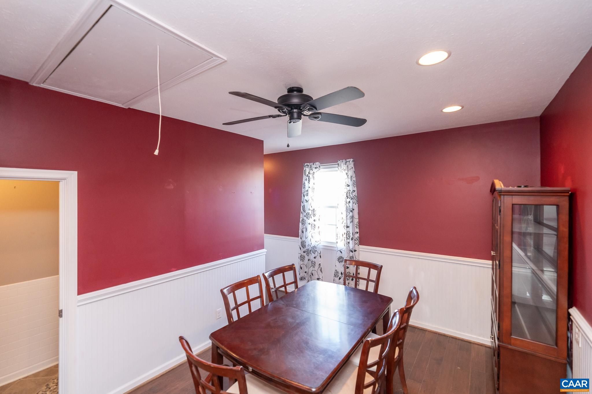 25 GREYSTONE LN