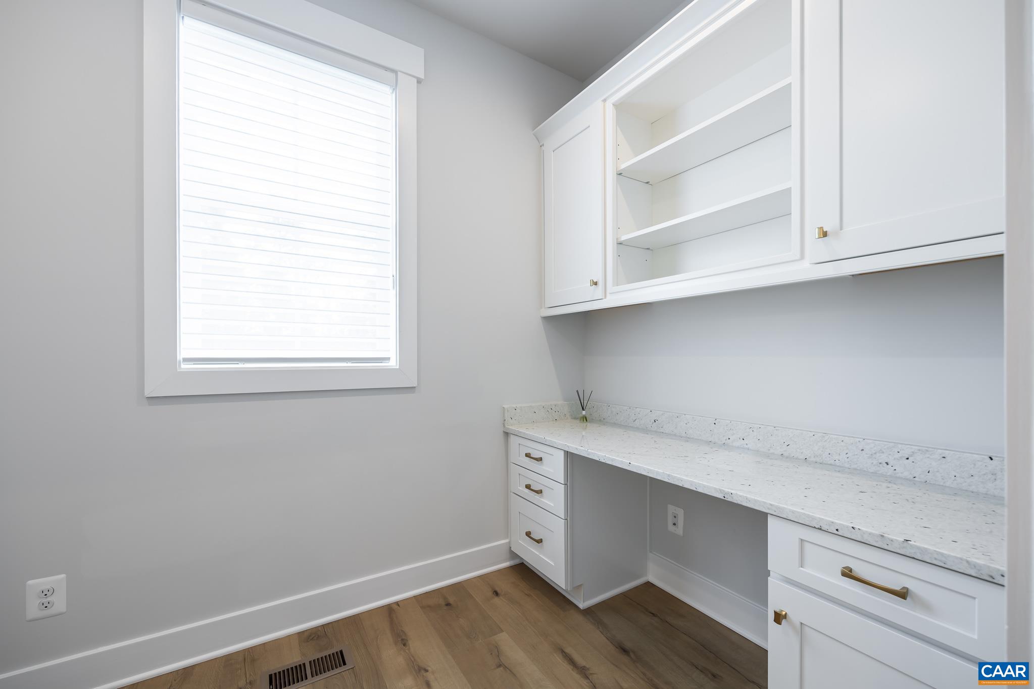 1495 BEAR ISLAND PKWY