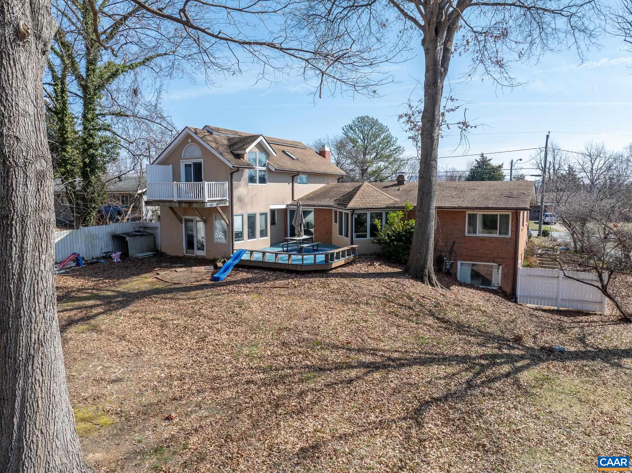 2617 COMMONWEALTH DR