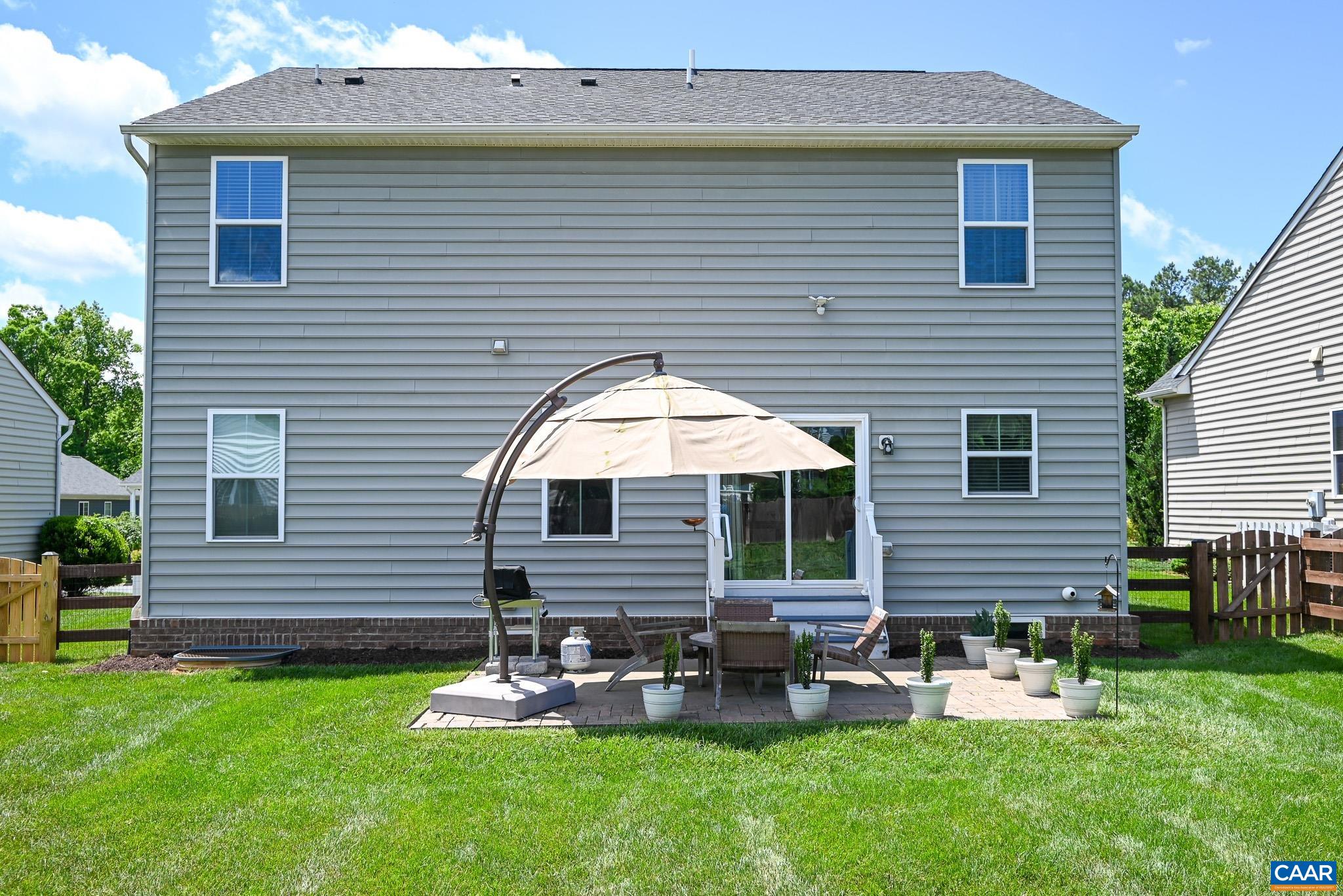 220 APPALACHIAN LN
