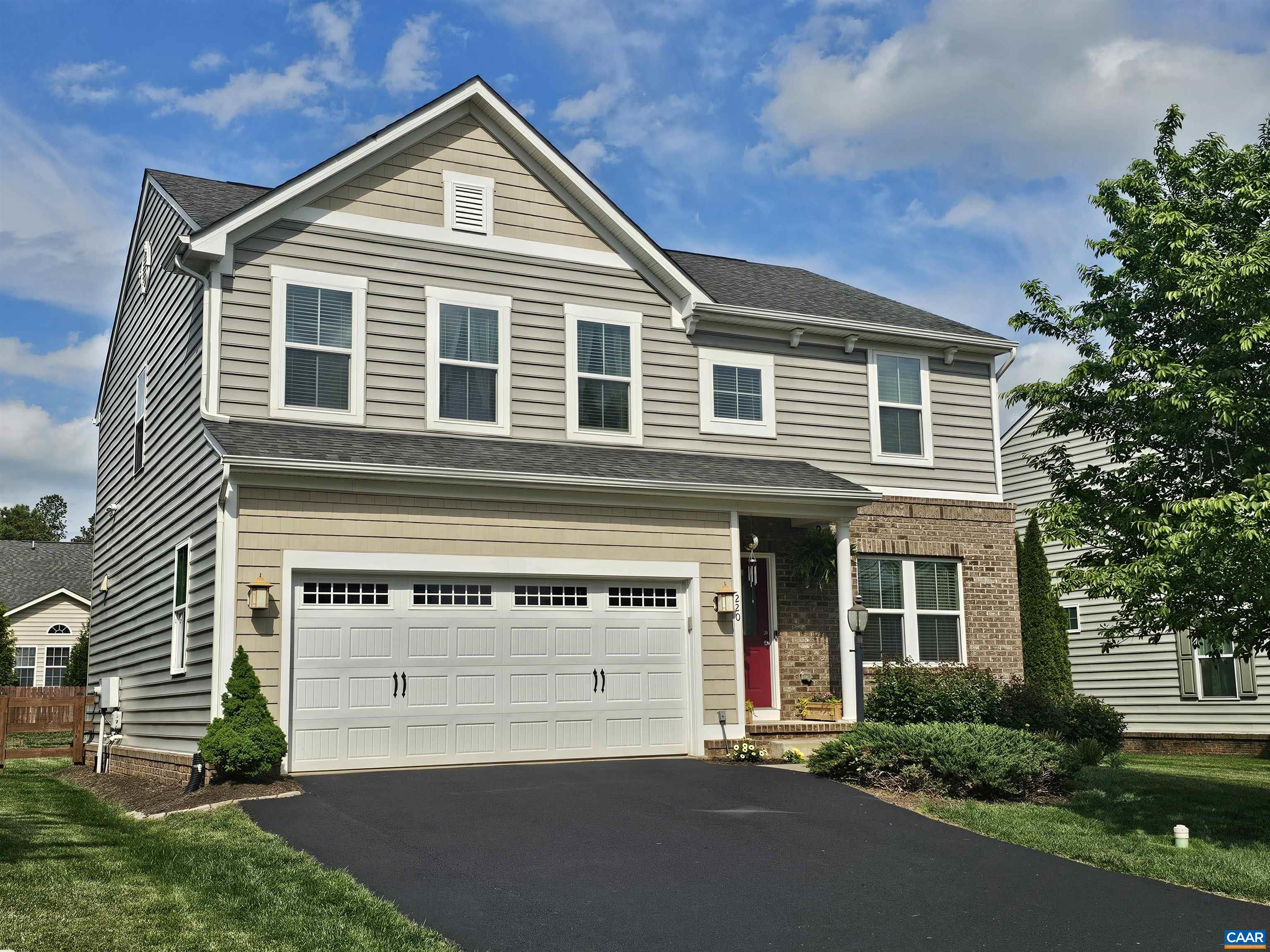 220 APPALACHIAN LN