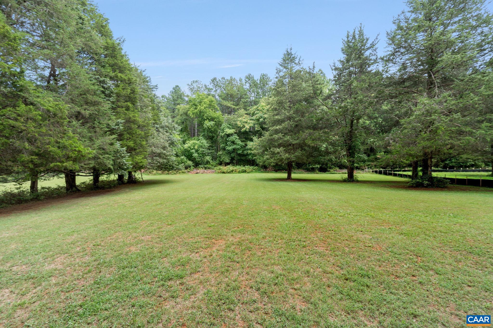 2221 POLO GROUNDS RD