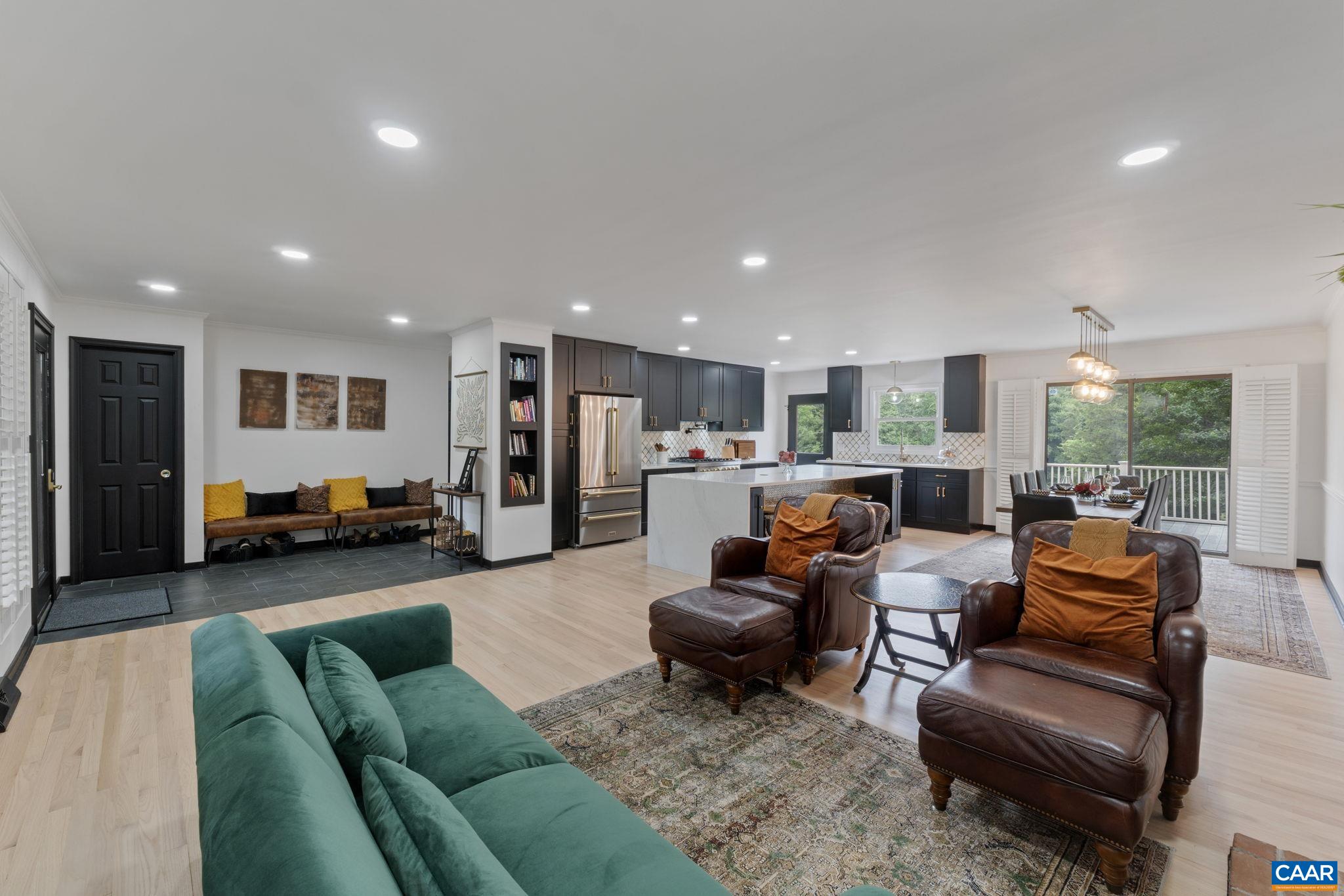 2221 POLO GROUNDS RD