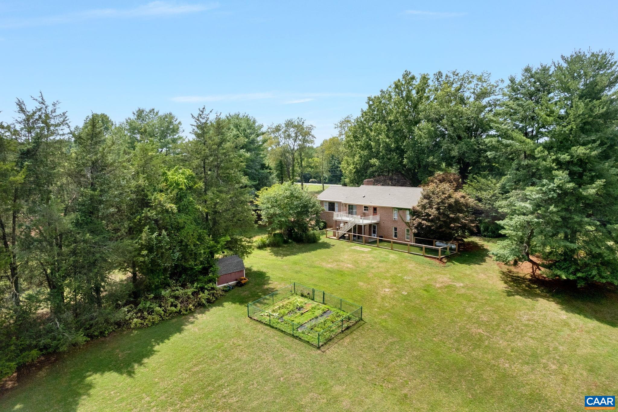 2221 POLO GROUNDS RD