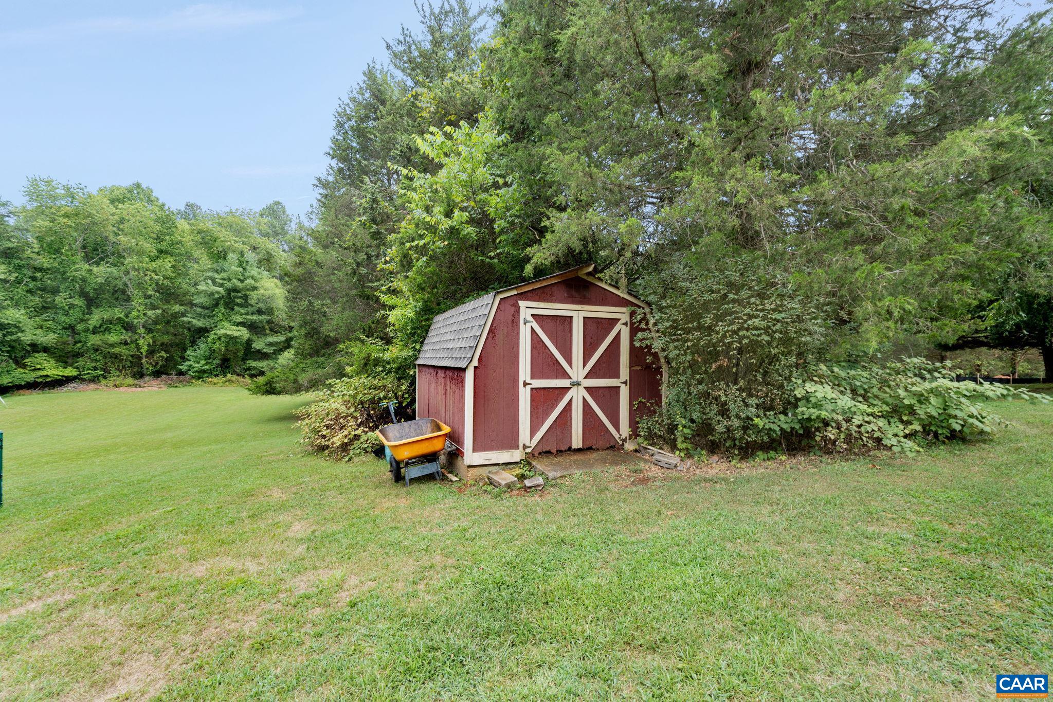2221 POLO GROUNDS RD