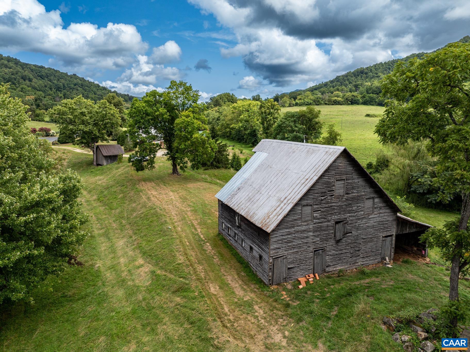 2072 EAST BRANCH LOOP