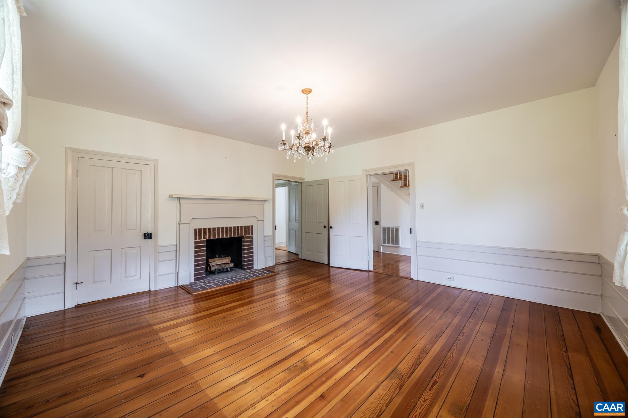 2072 EAST BRANCH LOOP