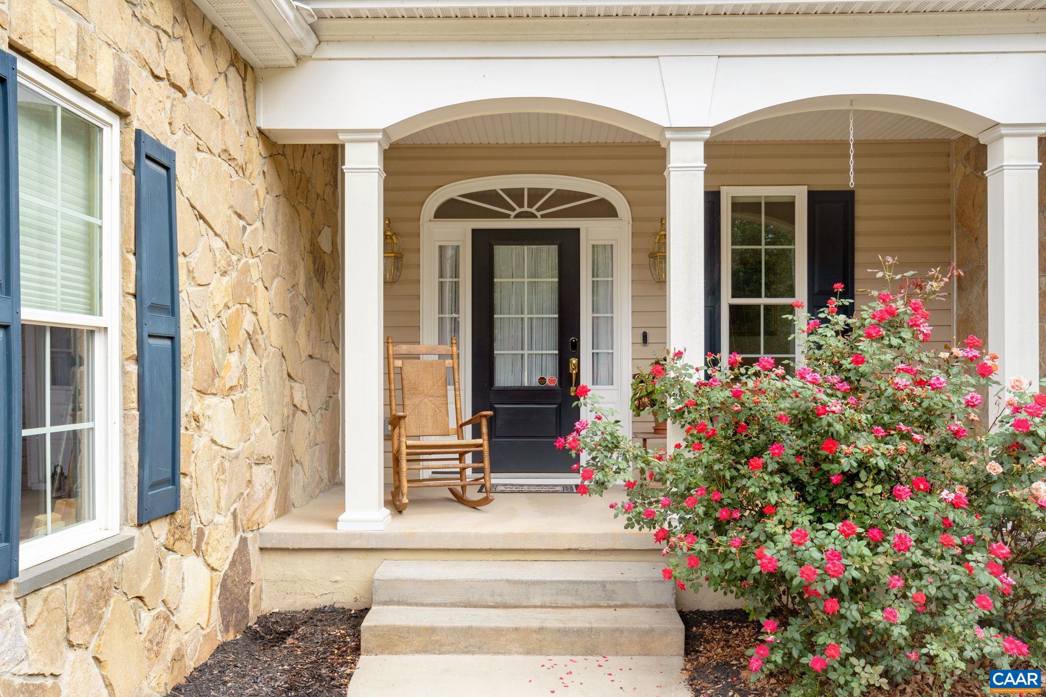 6 ENGLEWOOD DR